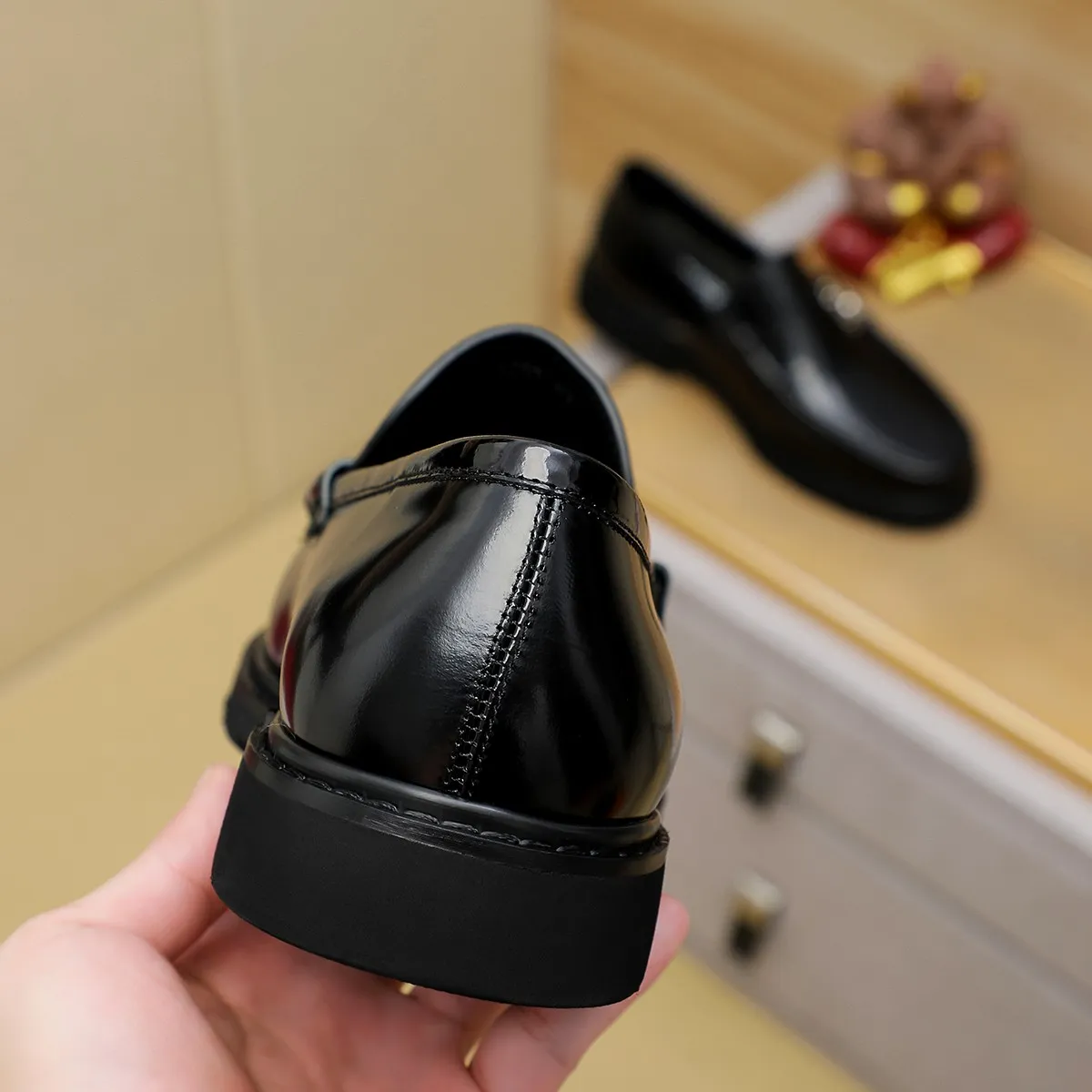 Men's shoes 💰500 Ferragamo [Ferragamo] top imported suit men's shoes 💯Original copy of the official website, product materials: selected imported embossed calfskin + luxury hardware buckle accessories ~ imported water-dyed cow 🐂 leather lining. Strong three-dimensional visual effect, original combination outsole, multiple colors available😘 Size: 38-44 (.45.46.4. Customized)